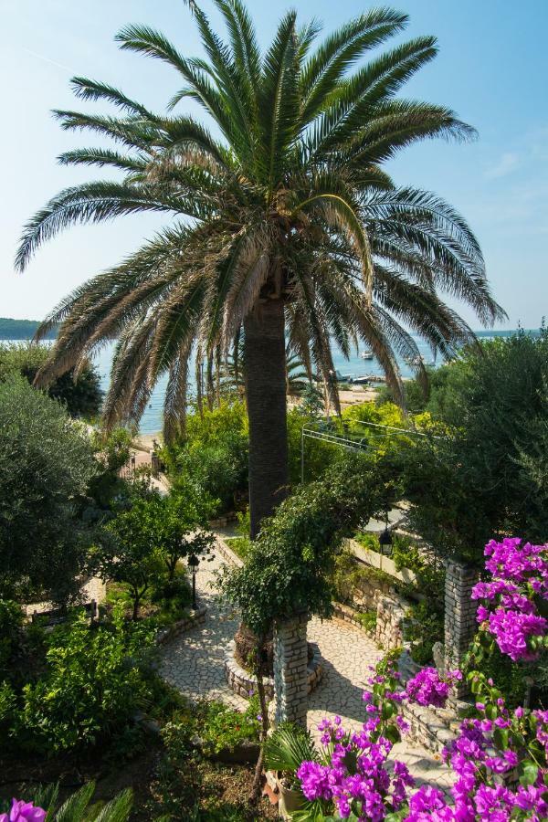 Apartments Picolo Paradiso Miljenko Debelic Barbat na Rabu Экстерьер фото