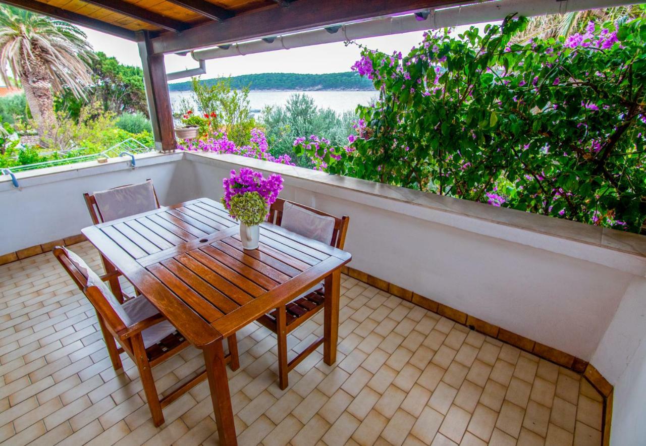 Apartments Picolo Paradiso Miljenko Debelic Barbat na Rabu Экстерьер фото