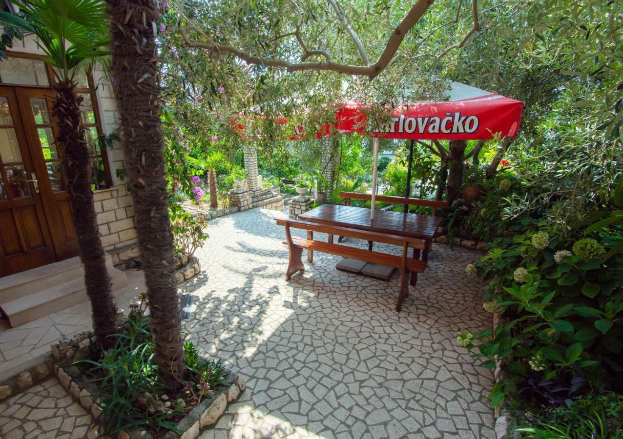 Apartments Picolo Paradiso Miljenko Debelic Barbat na Rabu Экстерьер фото